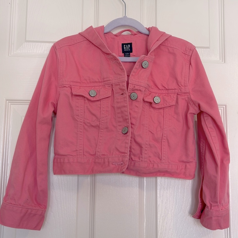 Gap Kids Crop Denim Jacket Size S (6-7 yr)